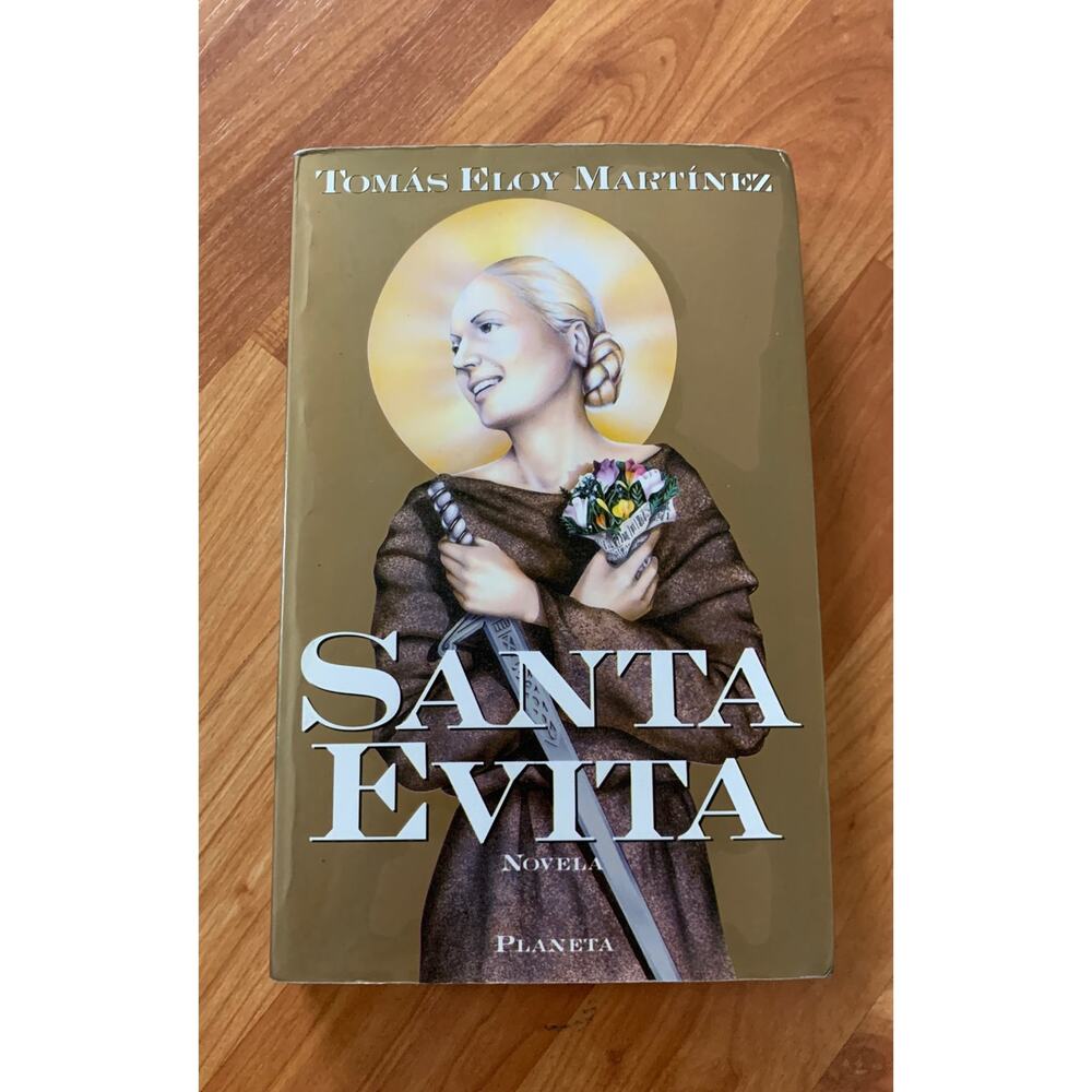 Santa Evita Book‎
